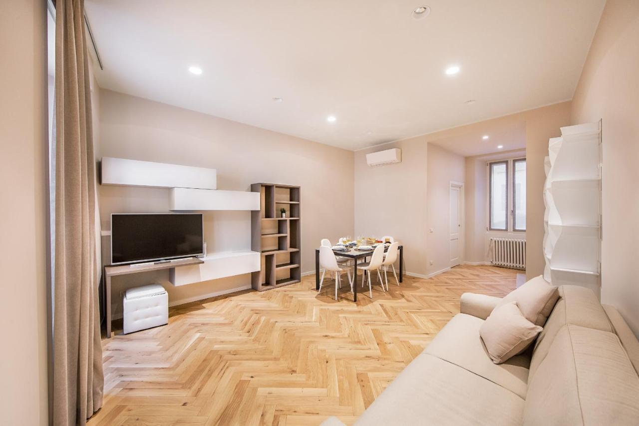 Il Lago Apartments By Wonderful Italy 萨罗 外观 照片