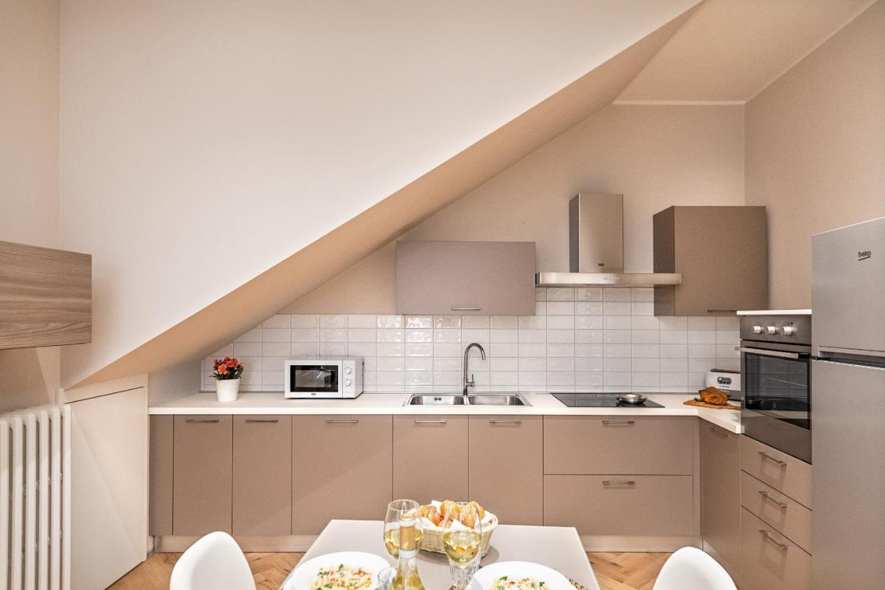 Il Lago Apartments By Wonderful Italy 萨罗 外观 照片